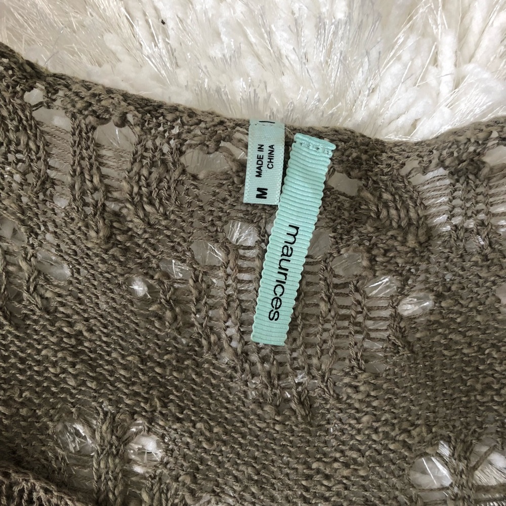 🎉🥂 Ombré Green Sweater 🥂🎉 - Picture 3 of 4
